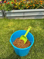 Peli Garden Scoop - Wattle & Wick